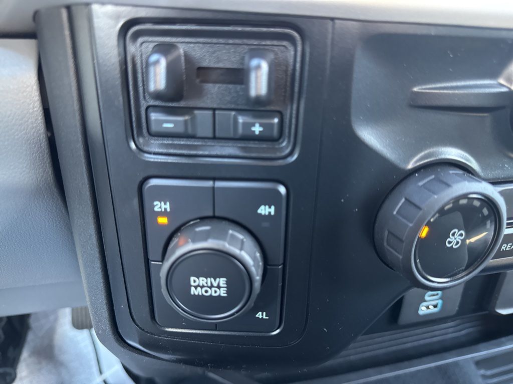 2023 Ford F-250 XLT photo 17