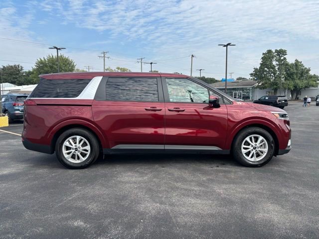 2023 Kia Carnival LX photo 4