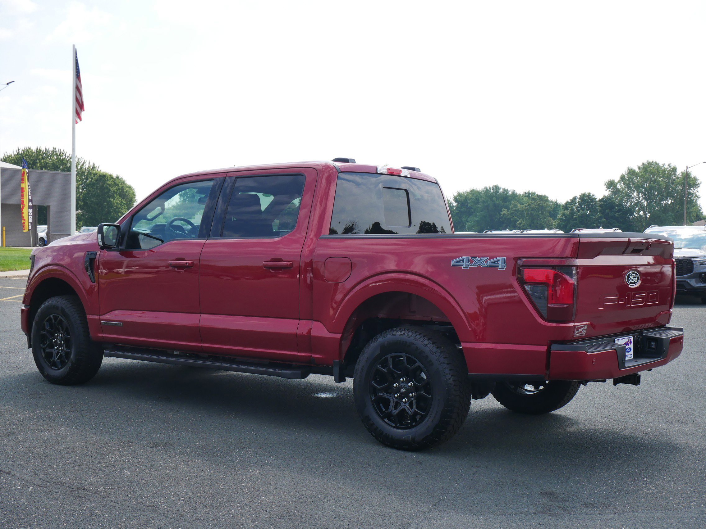 2025 Ford F-150 XLT photo 2