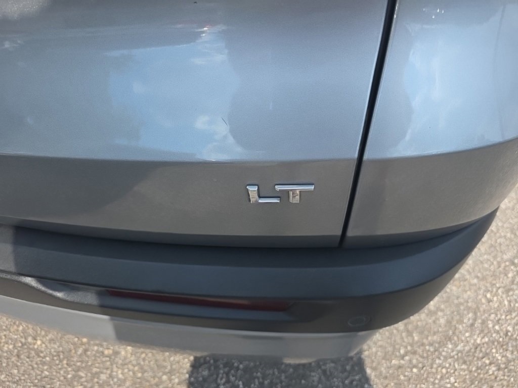2024 Chevrolet Traverse photo 12