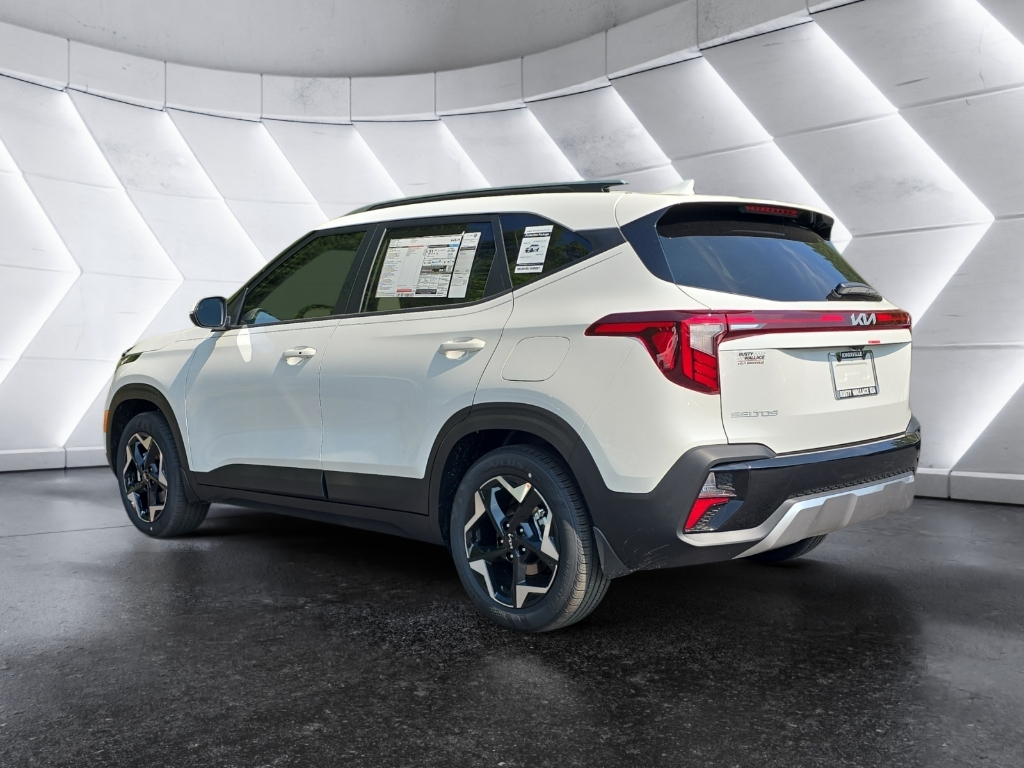 2025 Kia Seltos S photo 3
