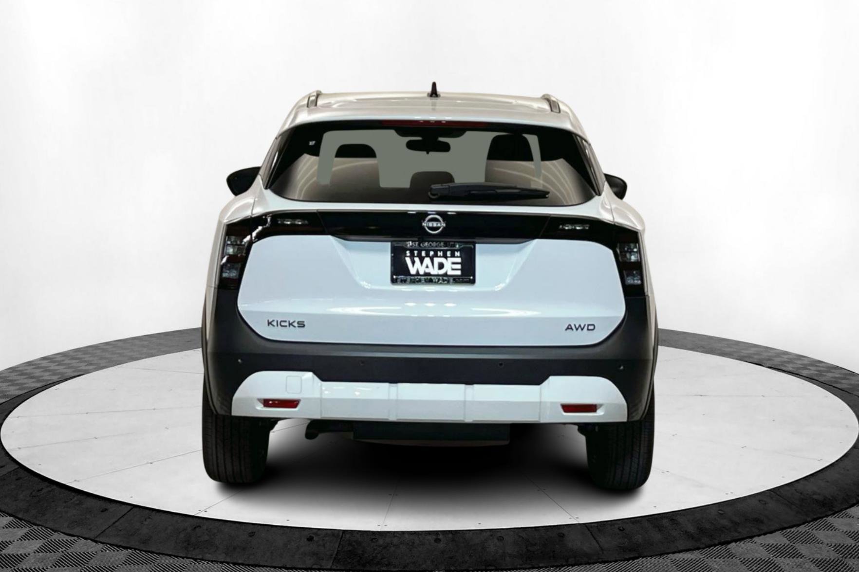 2026 Nissan Kicks SV photo 3