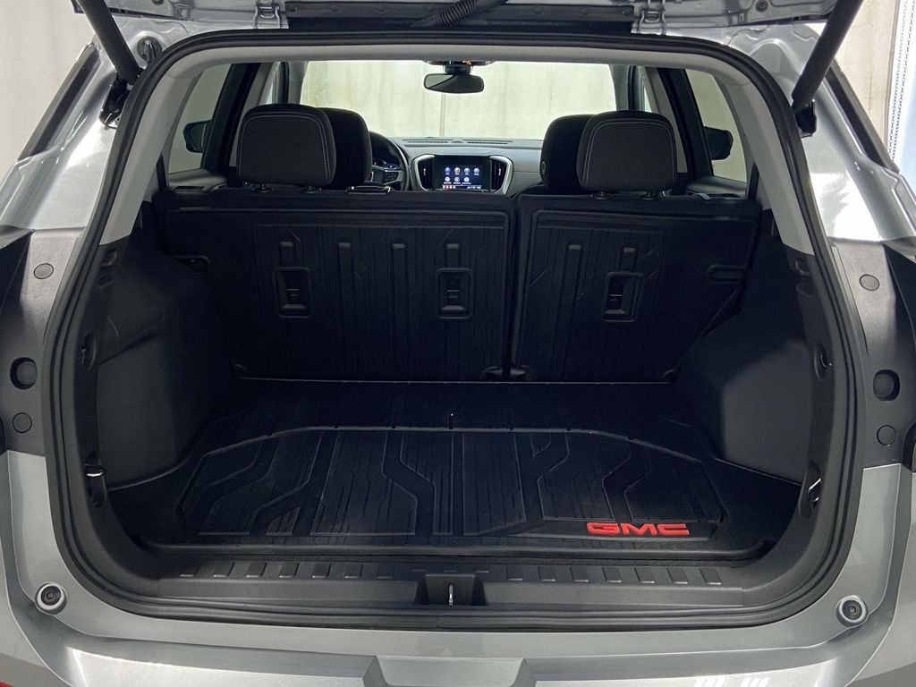 2023 Gmc Terrain SLE photo 8