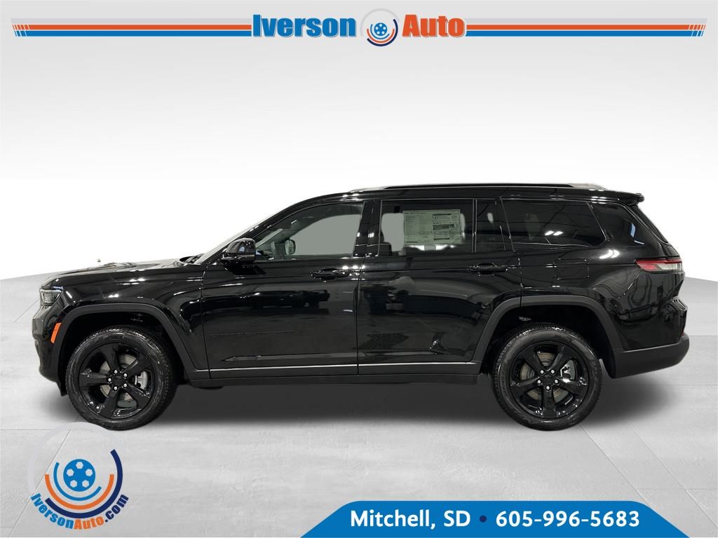 2025 Jeep Grand Cherokee L photo 2