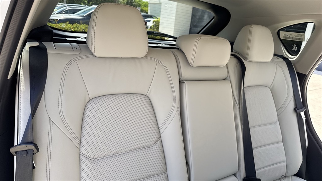 2025 Mazda CX-5 2.5 S Preferred photo 46