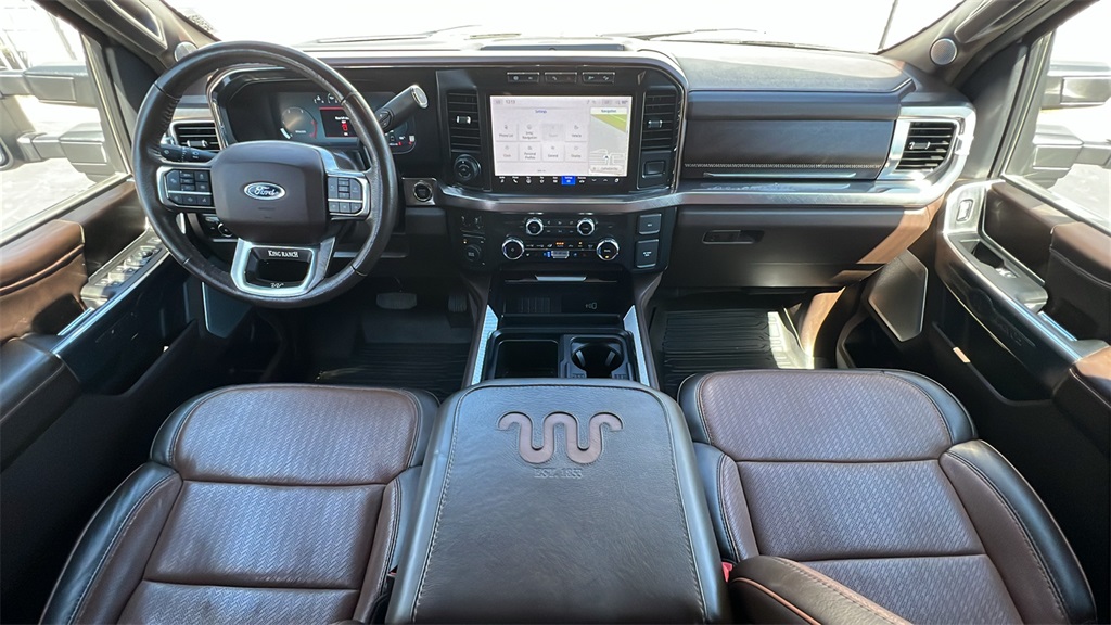 2023 Ford F-450 photo 3