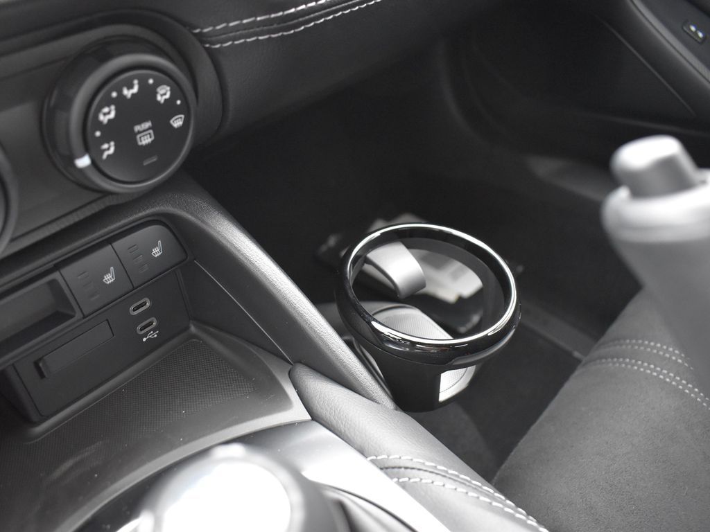 2025 Mazda MX-5 Miata Miata photo 16