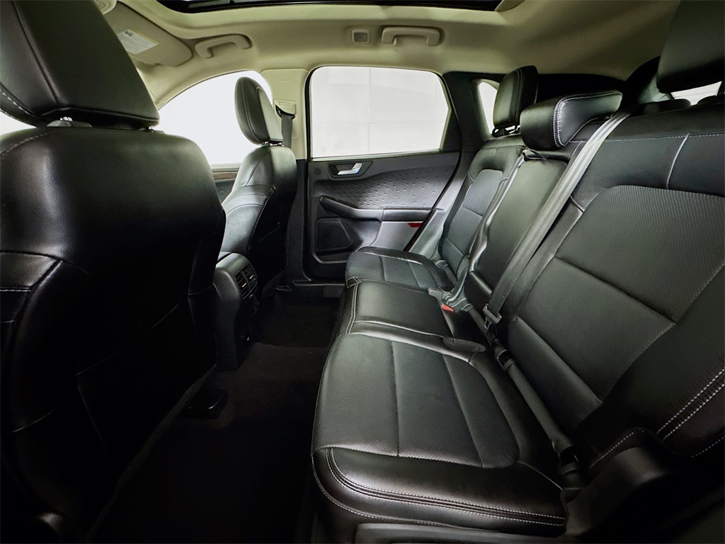 2020 Ford Escape Titanium photo 14