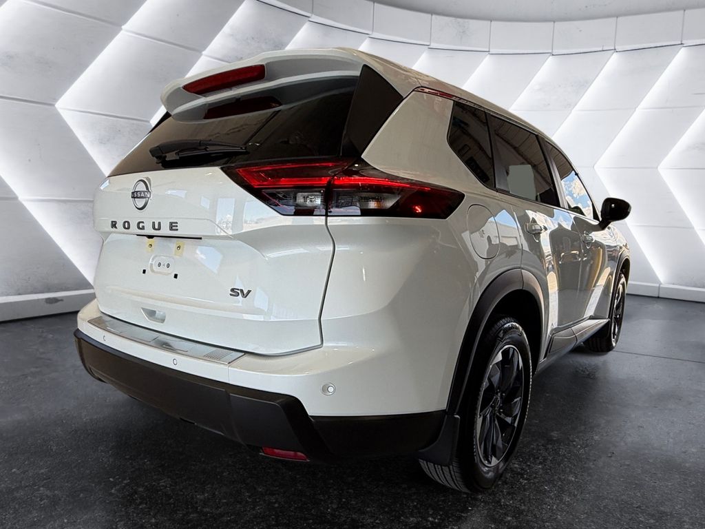 2024 Nissan Rogue SV photo 4