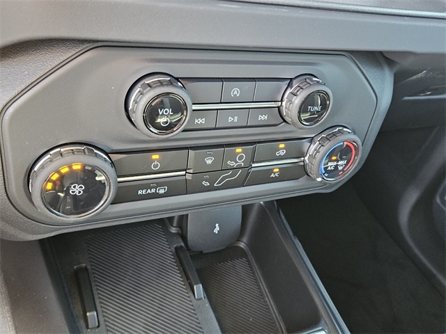 2025 Ford Bronco Base photo 20