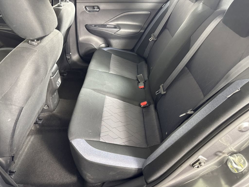 2023 Nissan Versa SV photo 17