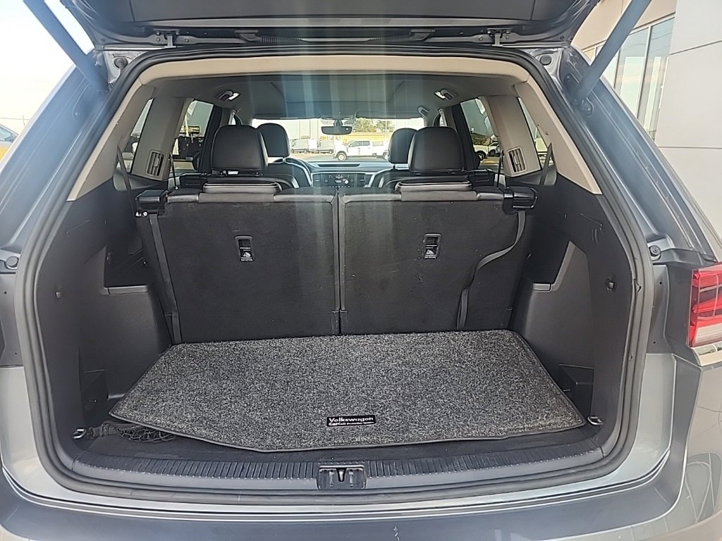 2021 Volkswagen Atlas V6 SE Technology R-Line photo 11