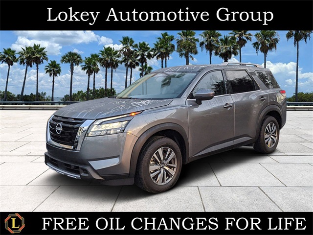 2025 Nissan Pathfinder SL's photo