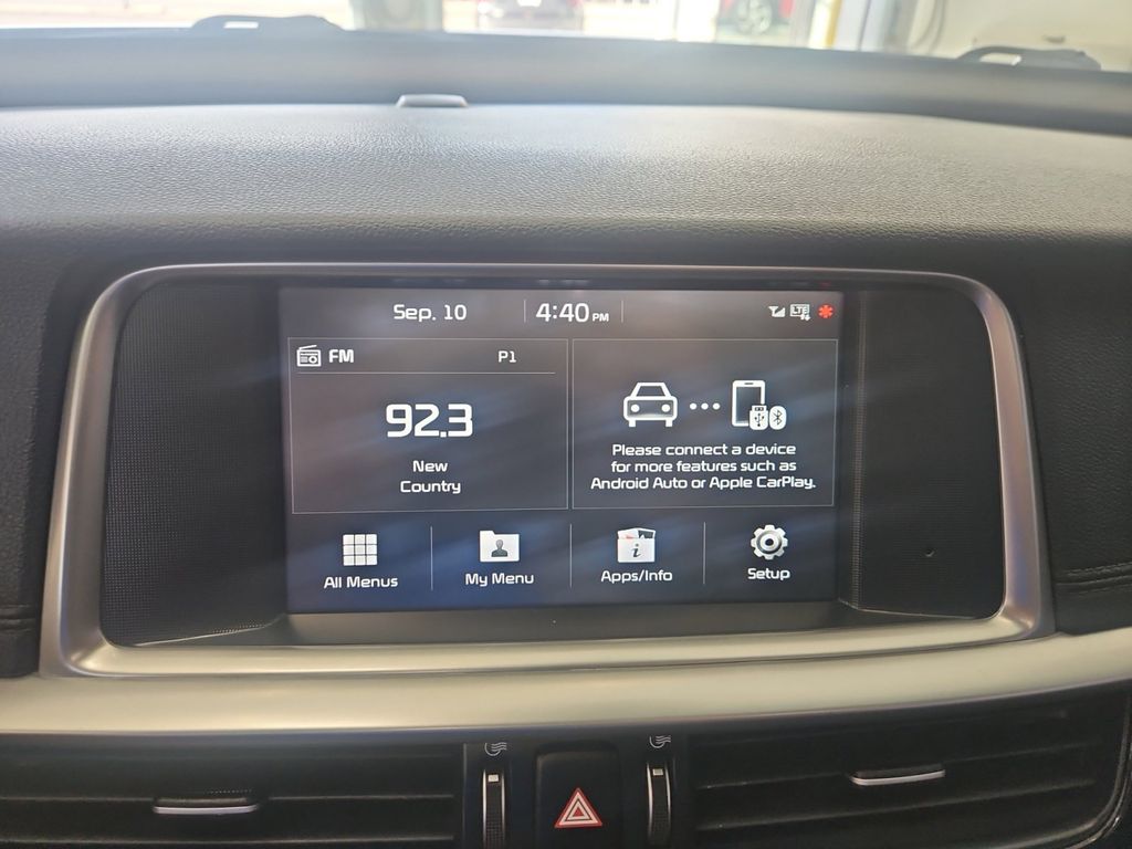 2019 Kia Optima S photo 11