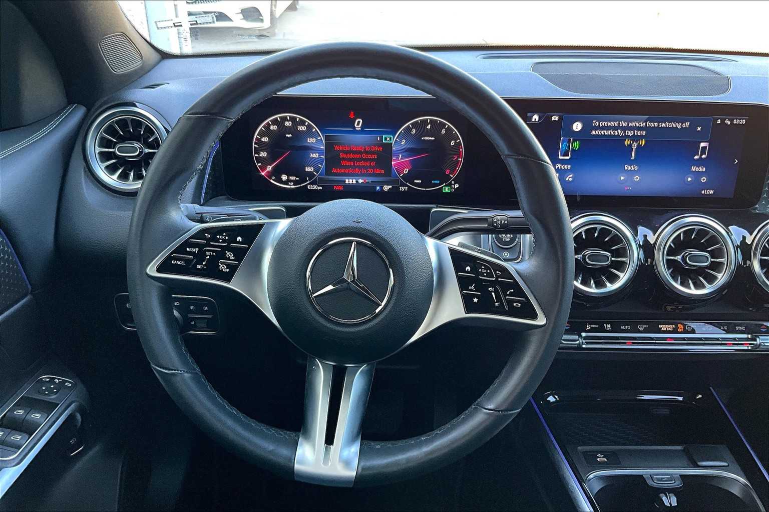 2024 Mercedes Benz GLB 250 photo 5