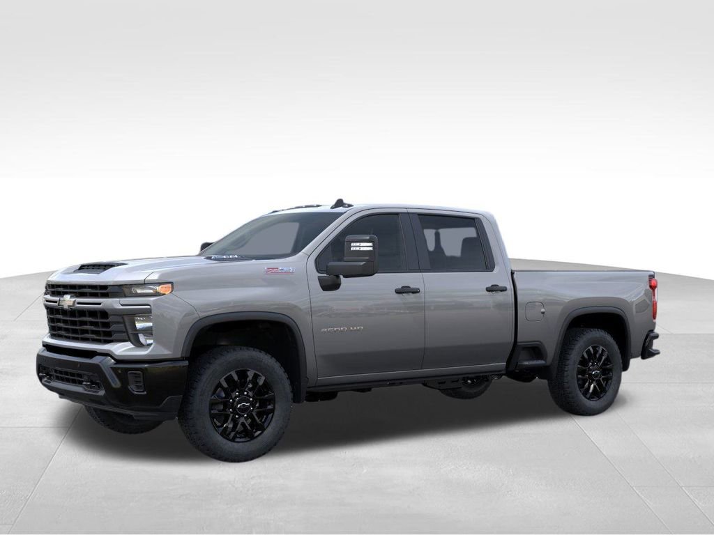 2025 Chevrolet Silverado 2500HD Custom photo 3