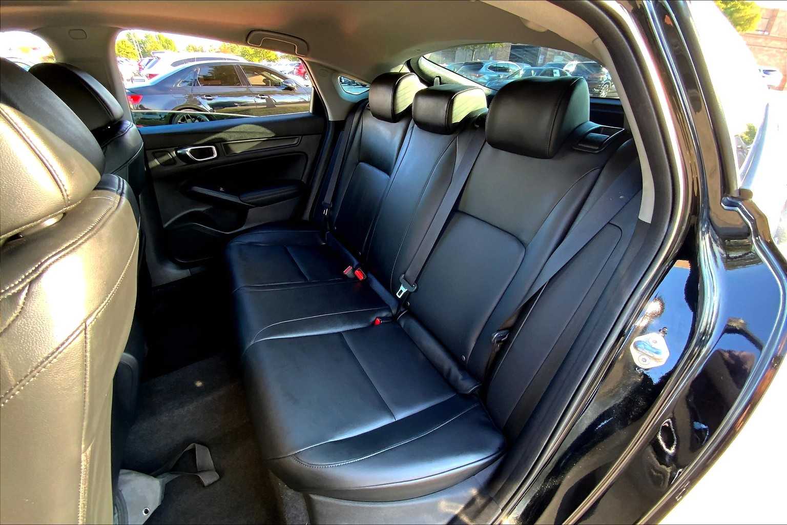 2023 Acura Integra Base photo 17