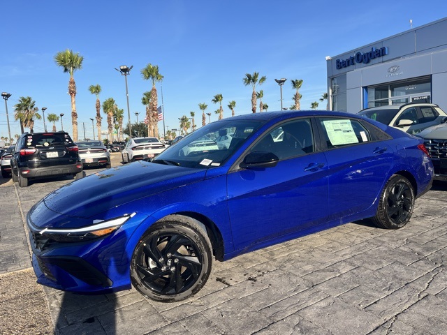 2026 Hyundai Elantra SEL Sport photo 3