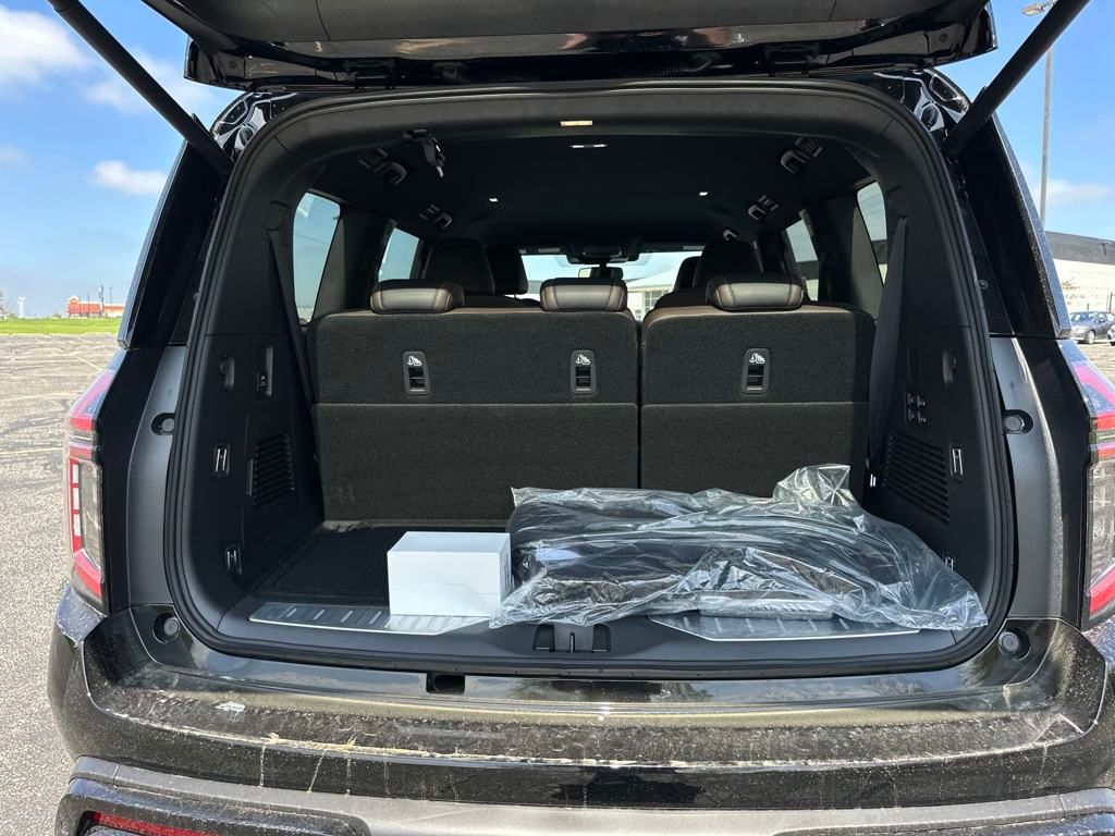 2025 Nissan Armada SL photo 38