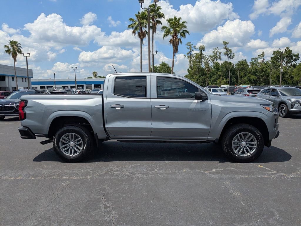 2025 Chevrolet Colorado Work Truck LT photo 3