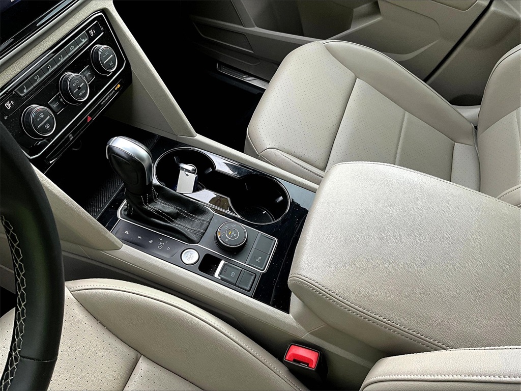 2022 Volkswagen Atlas V6 SE Technology photo 20