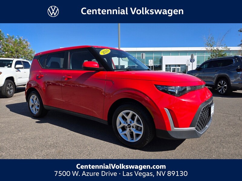 2024 Kia Soul LX's photo