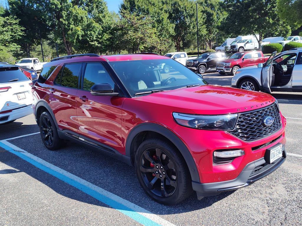 2020 Ford Explorer ST photo 2