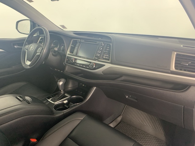 2019 Toyota Highlander XLE photo 23