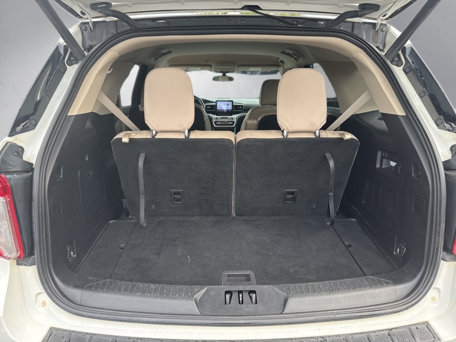 2021 Ford Explorer XLT photo 24