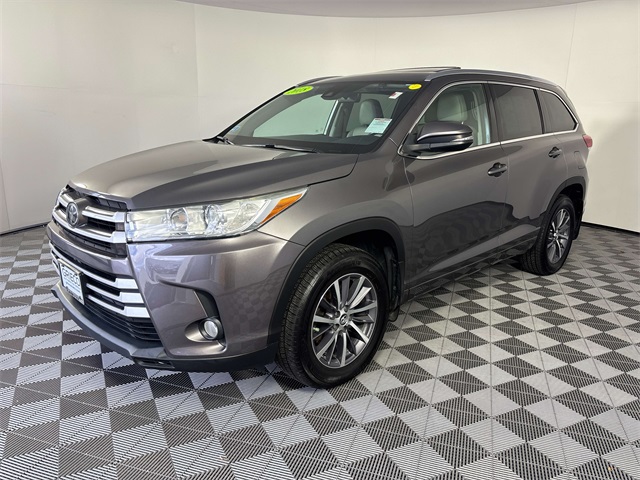 2018 Toyota Highlander XLE photo 2
