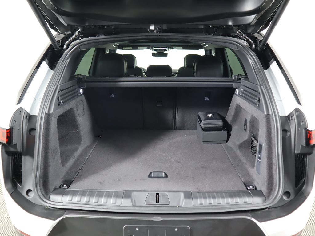 2025 Land Rover Range Rover Sport SE photo 28