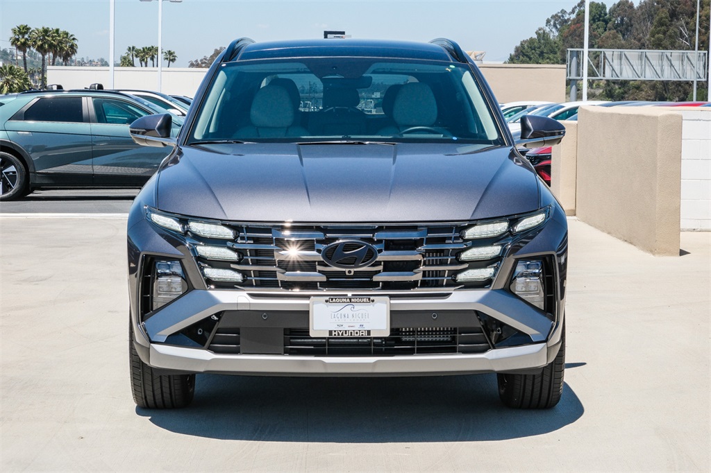 2025 Hyundai Tucson Hybrid Limited photo 2