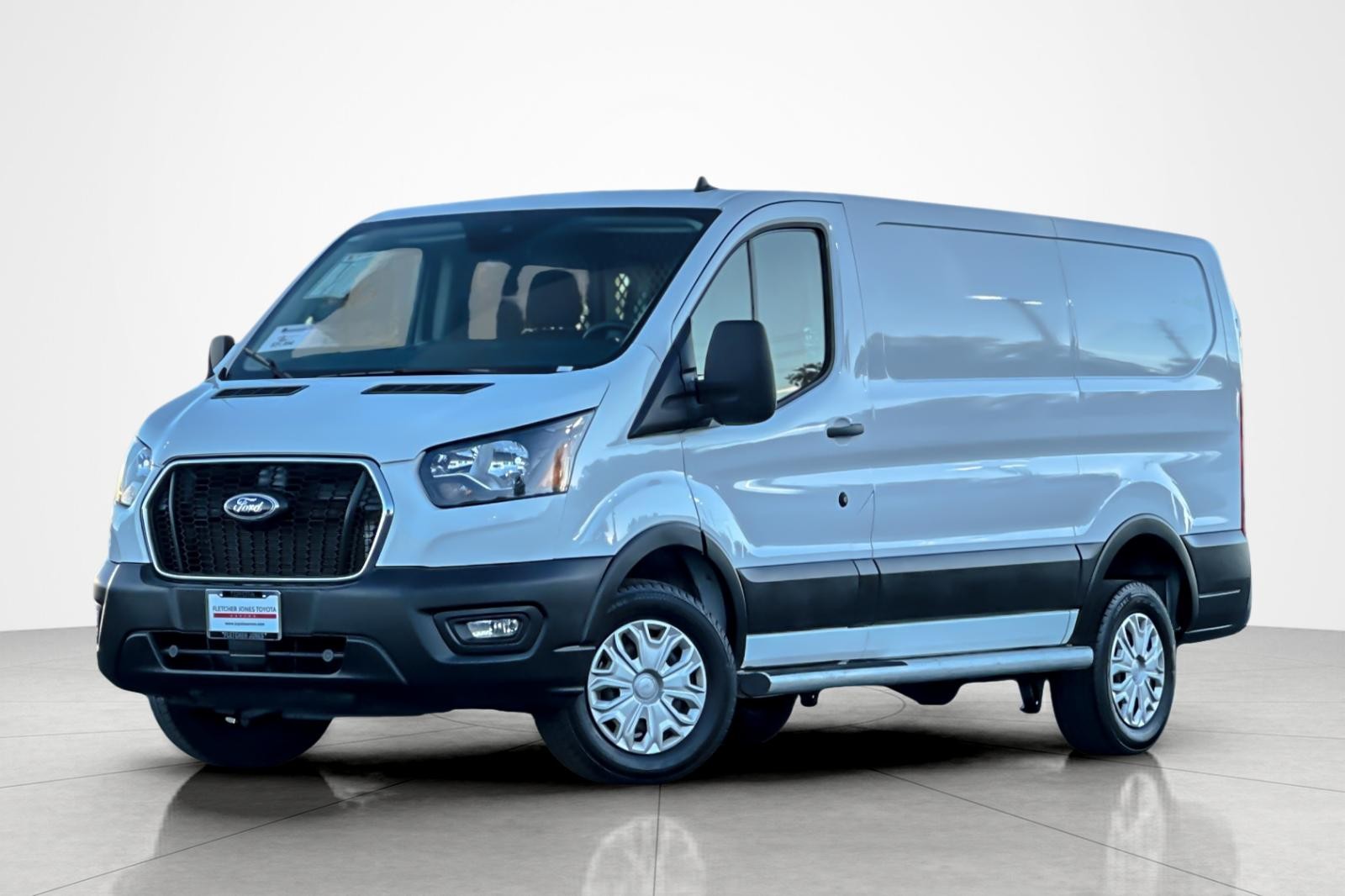 2024 Ford Transit Base's photo