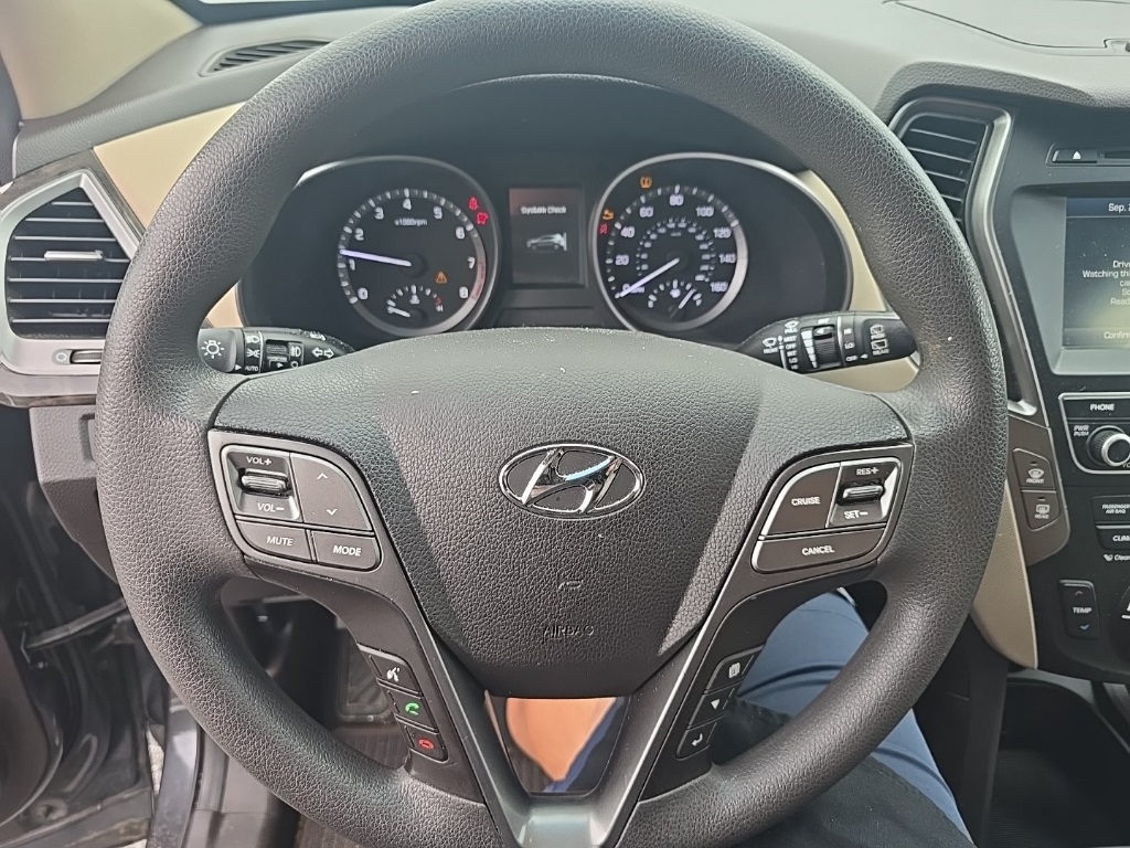 2017 Hyundai Santa Fe Sport Base photo 13