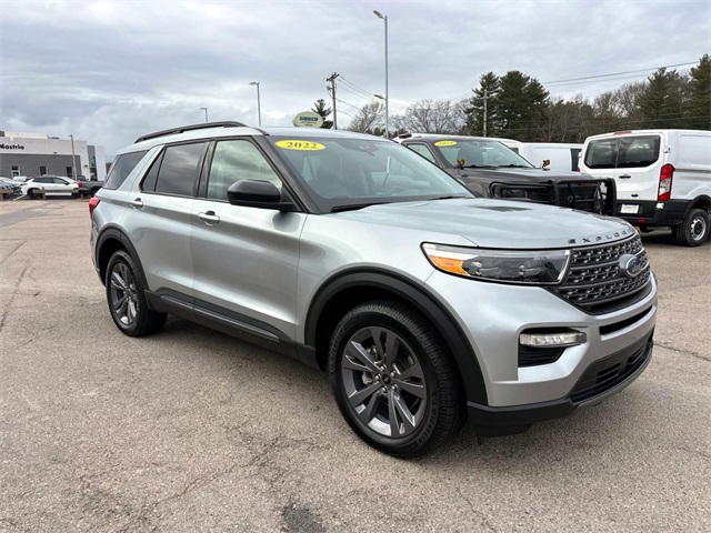 2022 Ford Explorer XLT's photo