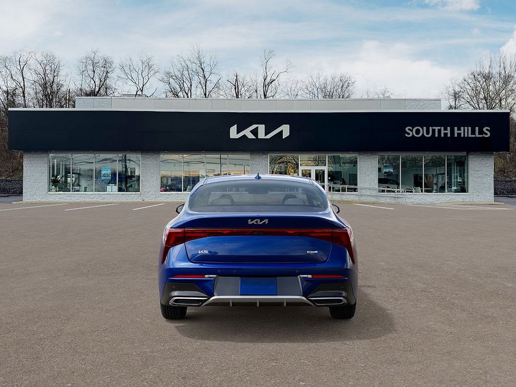 2026 Kia K5 GT-Line photo 5