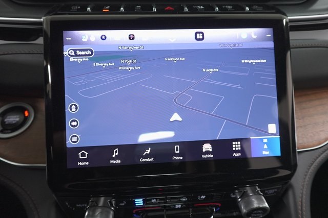 2025 Jeep Grand Cherokee L Summit Reserve photo 19