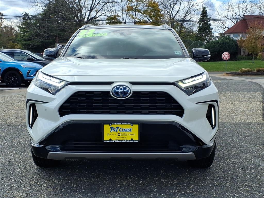 2022 Toyota RAV4 Hybrid XSE photo 3