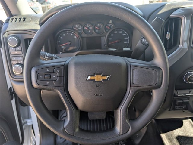 2025 Chevrolet Silverado 2500HD photo 9