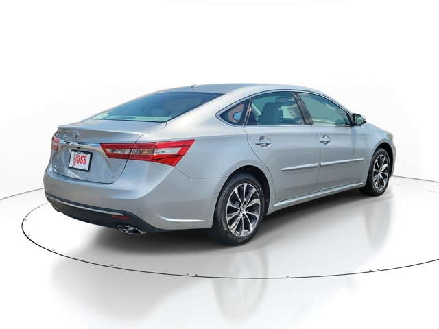 2018 Toyota Avalon XLE Premium photo 4
