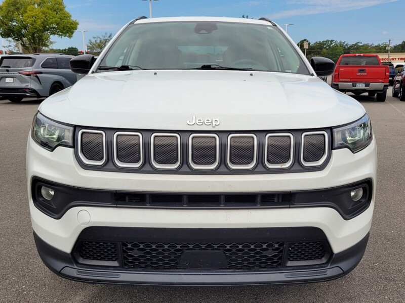 2022 Jeep Compass Latitude photo 16