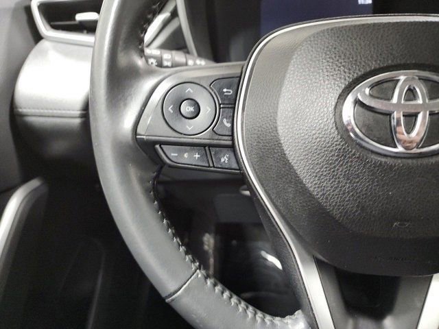 2023 Toyota Corolla Cross XLE photo 21