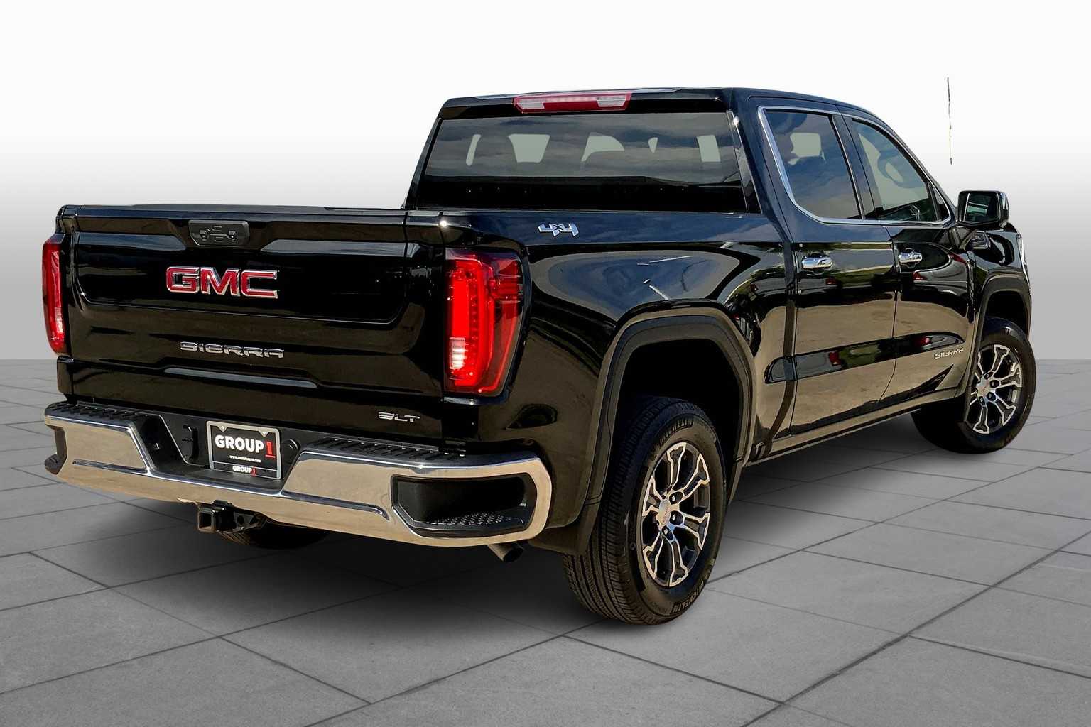 2024 Gmc Sierra 1500 SLT photo 11