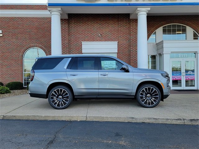 2025 Chevrolet Tahoe High Country photo 2