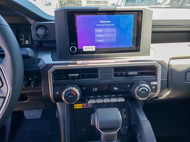 2025 Toyota Tacoma SR5 photo 13