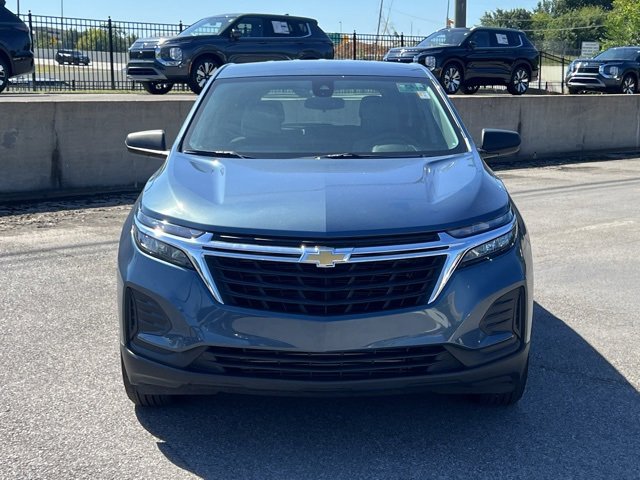 2024 Chevrolet Equinox LS photo 2