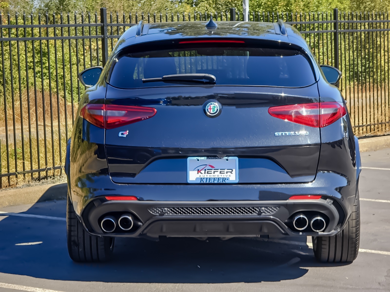 2023 Alfa Romeo Stelvio Quadrifoglio photo 4
