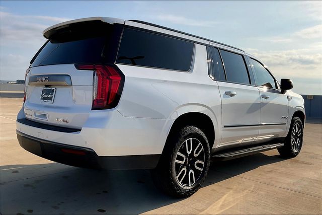 2023 Gmc Yukon XL AT4 photo 2