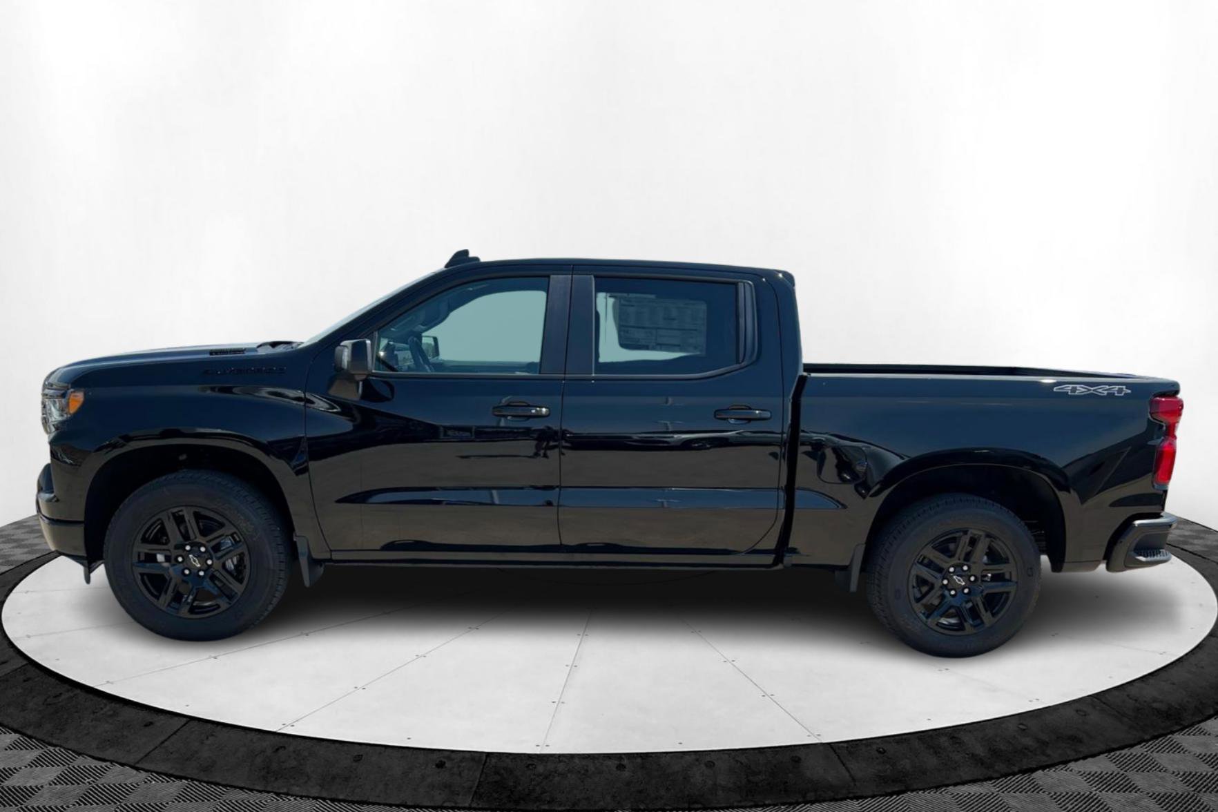 2026 Chevrolet Silverado 1500 RST photo 2