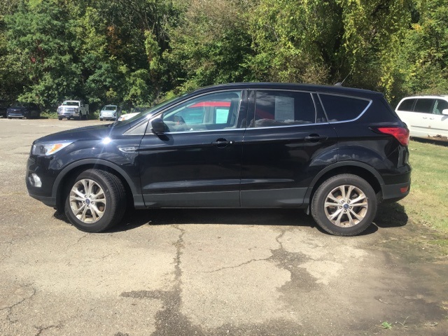 2019 Ford Escape SE photo 3